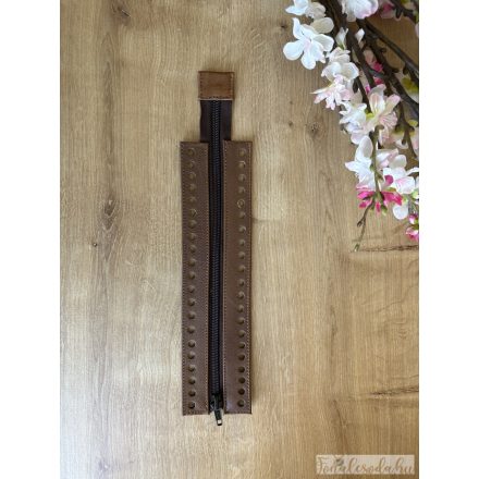 Prémium bőr horgolható cipzár, barna, 25 cm
